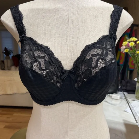 Bra - Picture 3 of 4